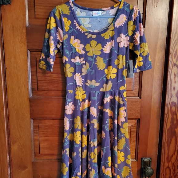 LuLaRoe Nicole Dress * FINAL PRICE * - Picture 1 of 5